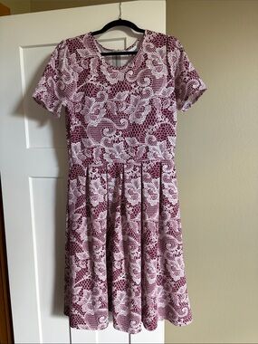 LuLaRoe Burgundy & White Lace-Pattern Amelia Dress with Pleats and Pockets XL